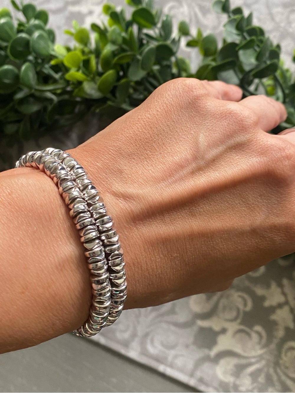 Evereve Set of 2 Silvertone Nugget Bead Stretch Bracelets
